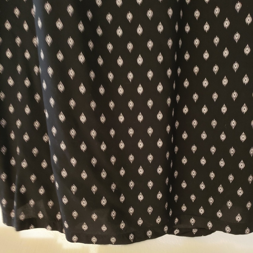 Old Navy Racerback Shift Dress - Picture 6 of 8